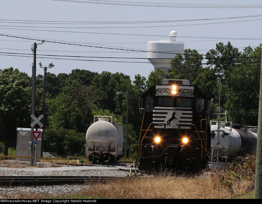 NS 5646 working the HPTD